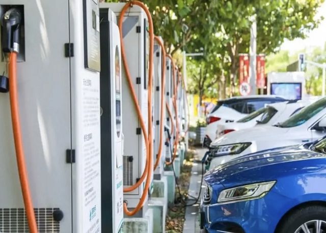 充电被吐槽？假期充电难，是技术瓶颈还是市场错配？