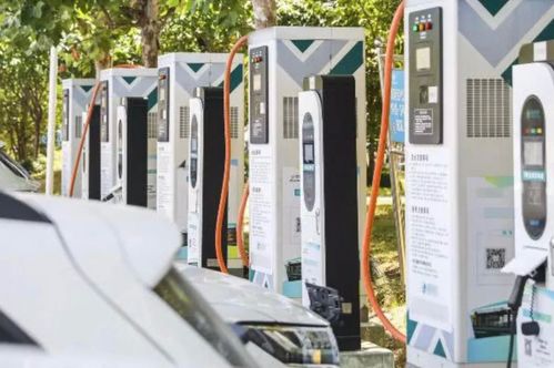 充电1小时，排队4小时 十一假期高速公路充电需求井喷，倒逼充电设备研发加速